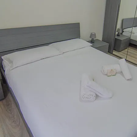 Violetta Del Ducato Apartment *